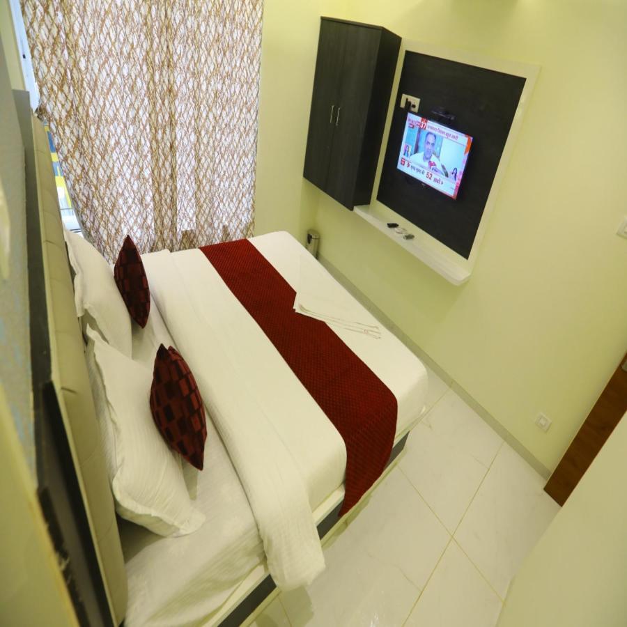 Hotel Sai Siddhi Inn - Midc Industrial Area, Mahape Navi Mumbai Bagian luar foto